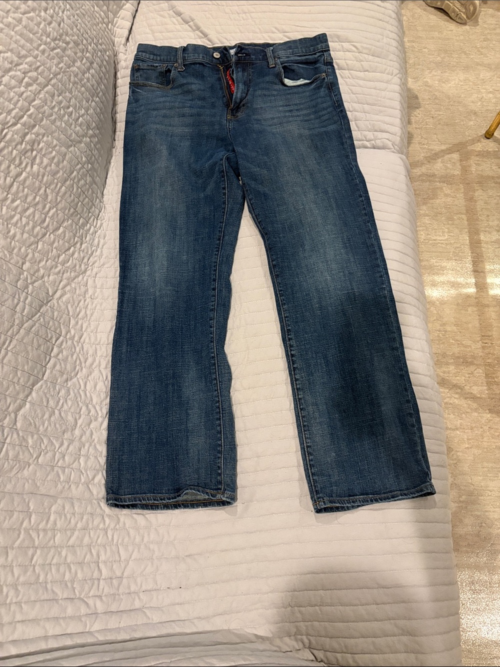 Lucky Brand Men’s Straight Jeans in Medium Blue Wash